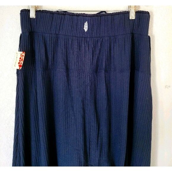 X FP Movement Can't Handle This Harem in Deepest Navy size large - Picture 6 of 7